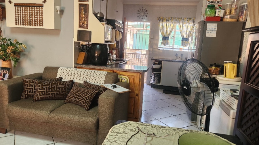 3 Bedroom Property for Sale in Safari Gardens North West